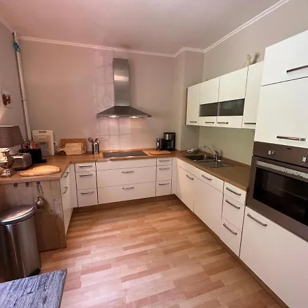 Unter Dem Ginster - Forest Villa For 12 - 1500M2 Private Garden - Near Willingen Ski Area - Hiking & Nature * 브릴온