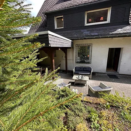 빌라 Unter Dem Ginster - Forest Villa For 12 - 1500M2 Private Garden - Near Willingen Ski Area - Hiking & Nature