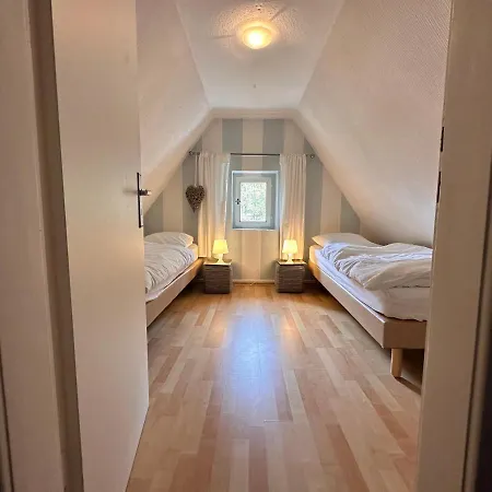 Vila Waldhaus Willingen Sauerland - Charming Near Forest For 12 Guests With Huge Garden - Nearby Winter Sports Area With Slope - Hiking And Nature Brilon